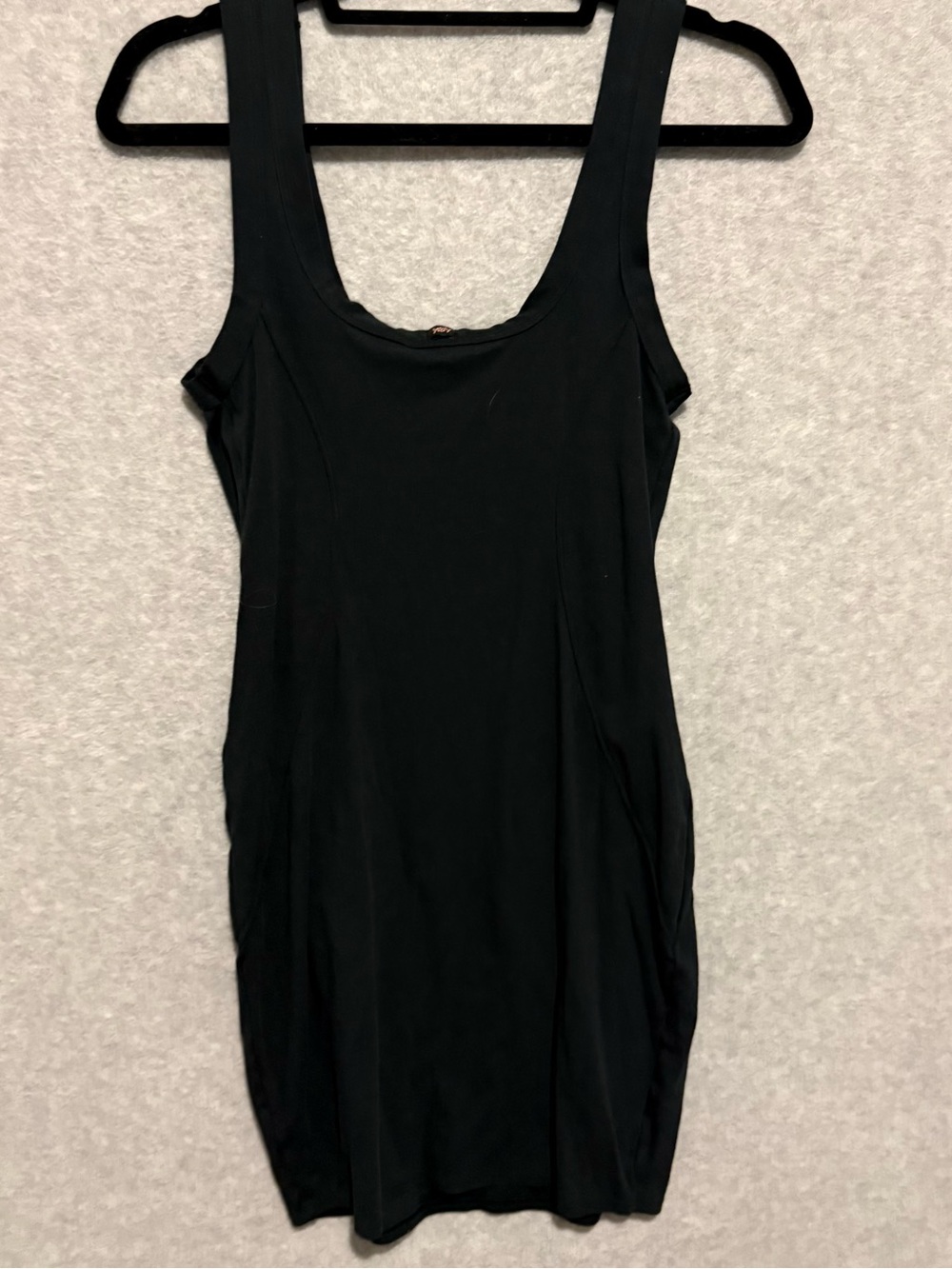 YITTY Black Crewneck Tank Top